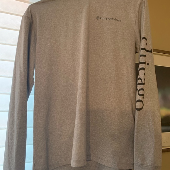 Vineyard Vines Chicago  long sleeve shirt - Picture 2 of 3